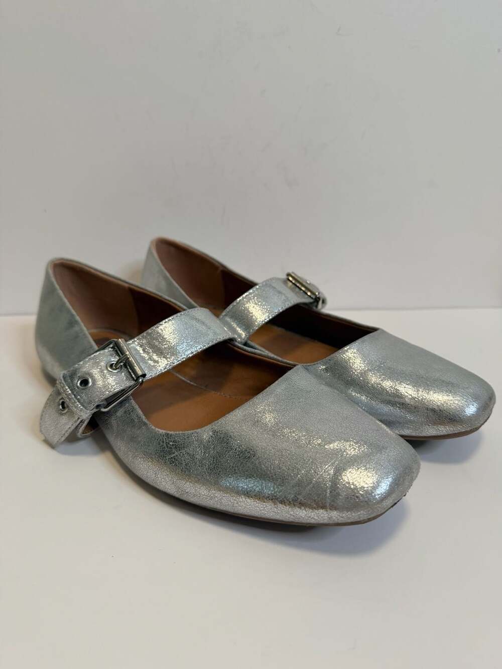 DV Dolce Vita Silver Metallic Crackled Leather Mary Jane Buckle Strap Flats 9.5